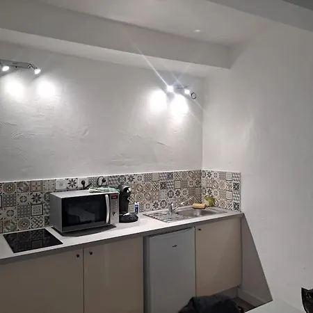 Apartment Budgetbnb 182, Proche Opera Toulon