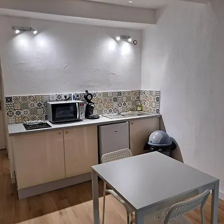 Budgetbnb 182, Proche Opera Apartment *